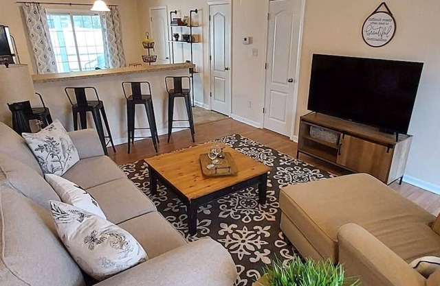 Pet Friendly 2 Bed Townhome in Carolina Forrest