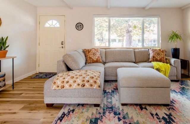 Pet-Friendly, 3 bed, 1 bath, Dedicated Office, Fenced Yard, Great Location,