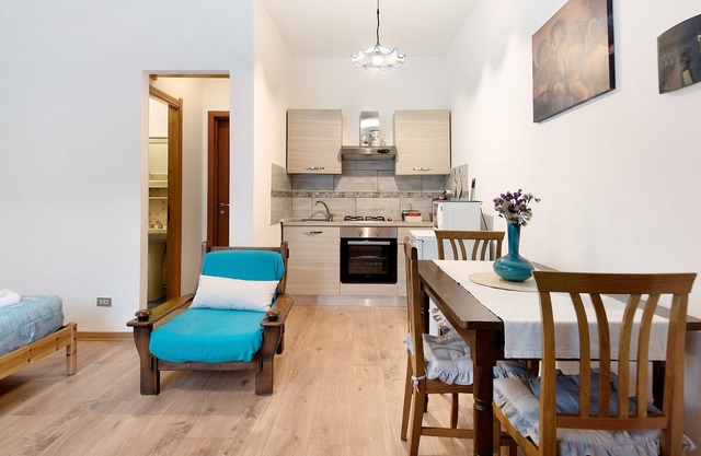 Pet-Friendly Apartment with Mountain View, Shared Pool & Wi-Fi
