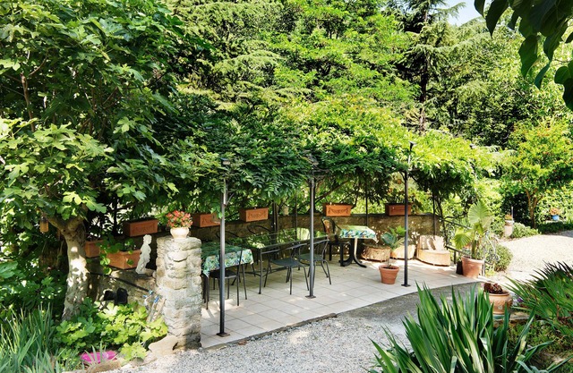 Pet-Friendly Apartment CasaFiò Grotta with Shared Garden & Wi-Fi