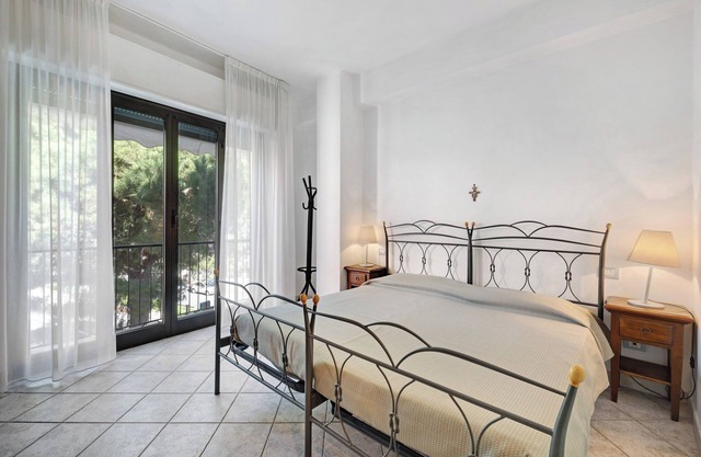 Pet-Friendly Apartment "14 Mehari" with Balcony & Wi-Fi