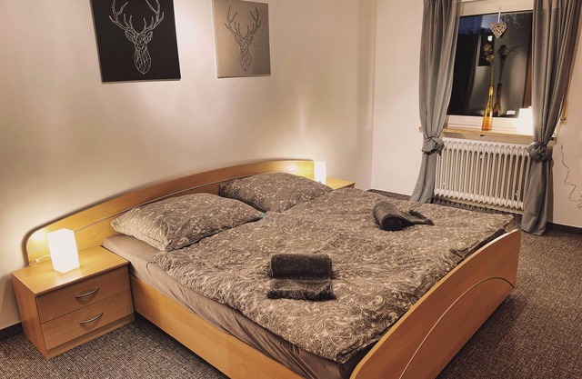 Pet-Friendly Apartment "Bienenkorb" with Garden, Tiled Stove & Wi-Fi