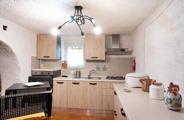Pet-Friendly Apartment 'Il Bacio del Sole' with BBQ, Shared Terrace & Wi-Fi