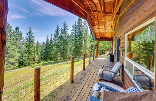 Pet-Friendly Cabin on 10 Acres in Joseph: Private!