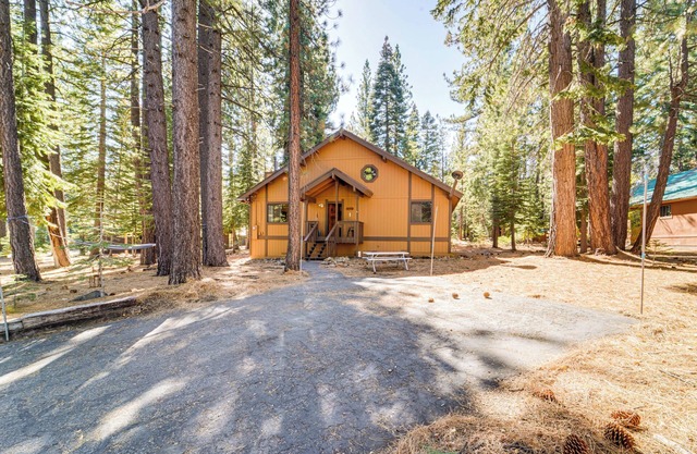 Pet-Friendly Cabin w/Tahoe Donner Community Perks