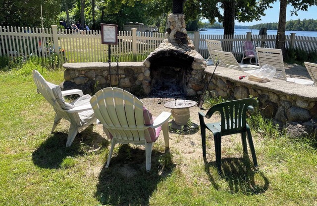 Pet-friendly condo with lake view porch & beach!