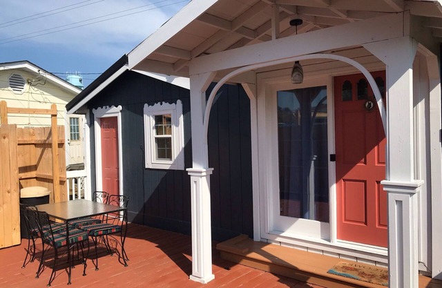Pet friendly cottage perfect for a couple or small family.