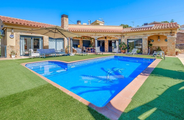 Pet friendly home in Segur de Calafell