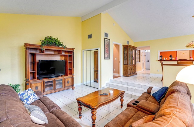 Pet-Friendly Haines City Gem w/Community Pool