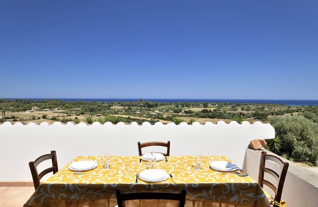 Pet-Friendly Holiday Home Vista Mare with Sea View, Garden & Wi-Fi