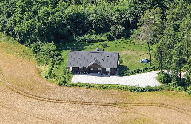 Pet friendly home in Grenaa with WiFi