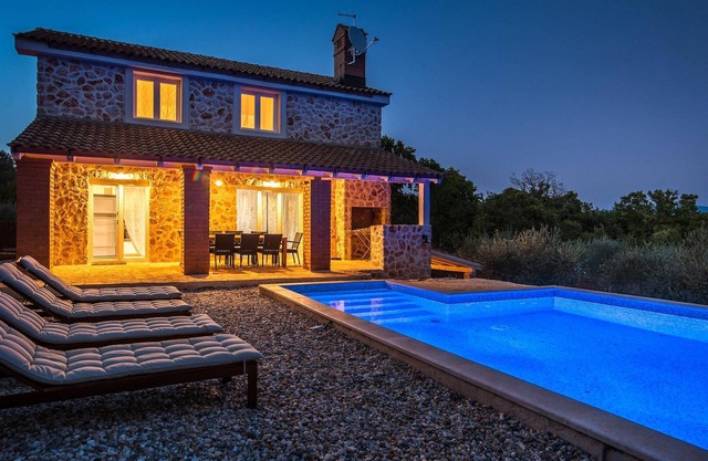 Pet friendly home in Krk