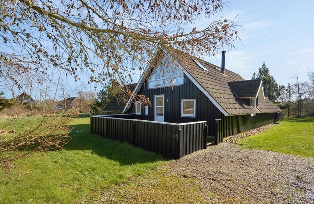 Pet friendly home in Rømø with sauna