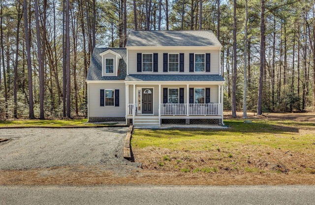Pet-Friendly Home: Spacious Yard + Community Perks