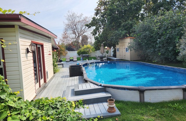 Pet friendly MIL Suite, Caldwell, ID. Private hot tub/pool in beautiful backyard