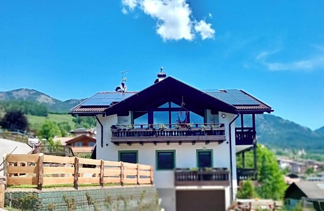 Pet-Friendly 'Pozza Apartment NE' with Mountain View