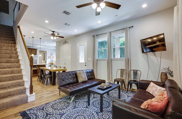 Pet-Friendly Tomball Home: Walk to Main Street!