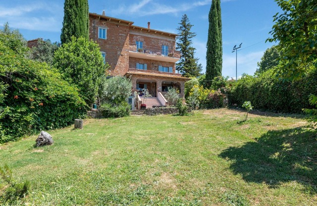 Pet-Friendly Umbria Villa