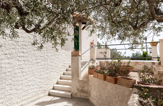 Pet-Friendly Villa 'Rosa' with Sea View & Terraces