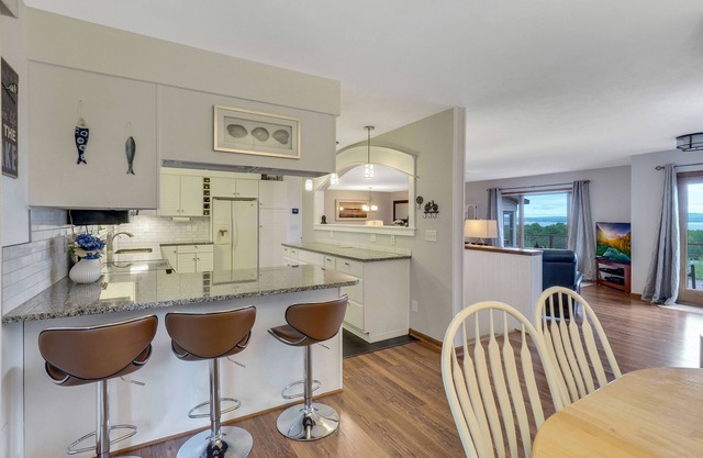 Petoskey Home with Little Traverse Bay Views | Sleeps 8 | Wrap Around Deck