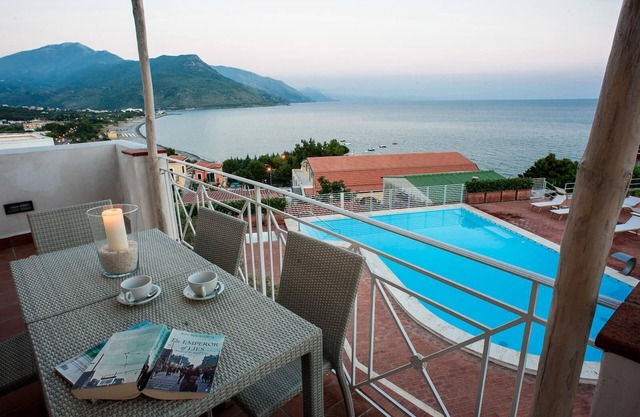 Petrosa Large Sea View Apartment with Pool and Private Beach