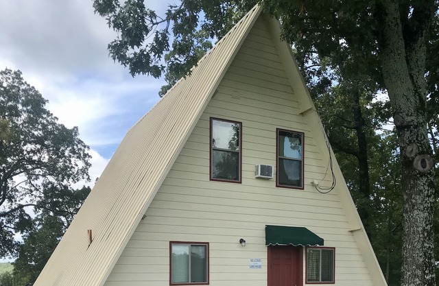 Pettit Mtn. Ranch Multi-family Friendly A-frame Cabin on 37 Gated Acres
