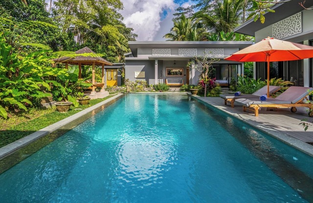 Petulu Villa - Three Bedroom Villa, Sleeps 7