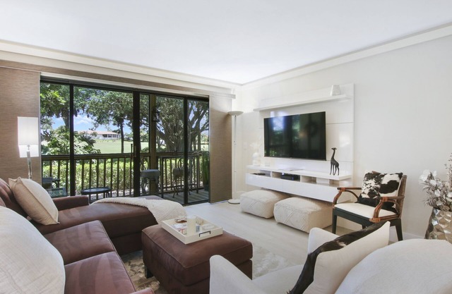 PGA National Golf Villa, Golf Views, Pool, Beaches, Walk to Resort, Spa, Dining