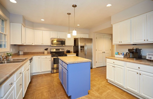 PGH Retreat ★Amazing City Views ★Large King Suite