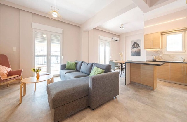 Phaedrus Living: Athens City Center Geraniou