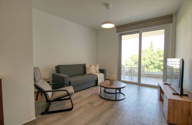 Phaedrus Living: Coral Suites Seabreeze