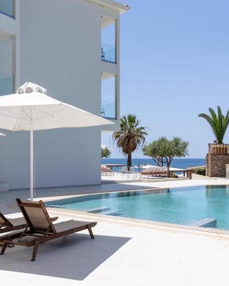 PHEIA, Vriniotis Resorts