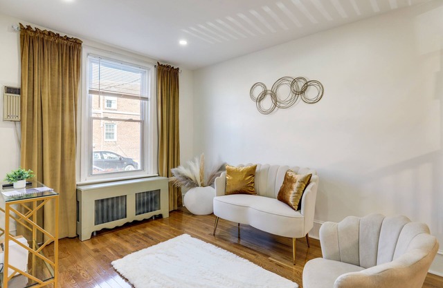 Philadelphia Vacation Rental ~ 4 Mi to Center City