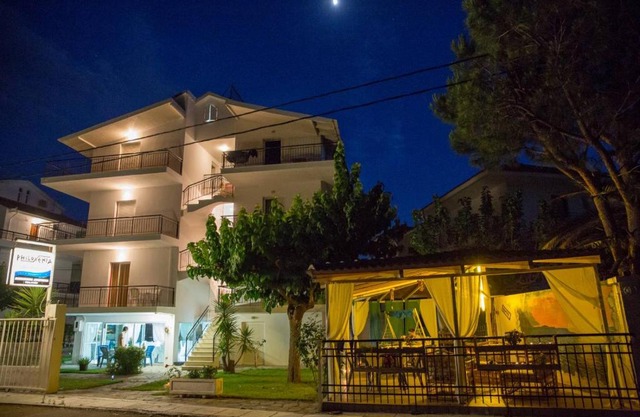 Philoxenia Apartments