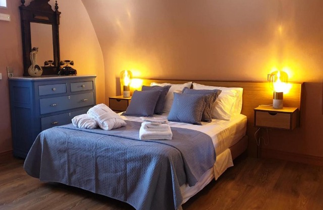 PhiloXenia Traditional Apartments