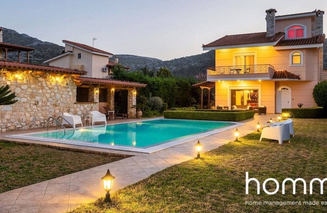 Phoceus homm Residence with Pool & Garden