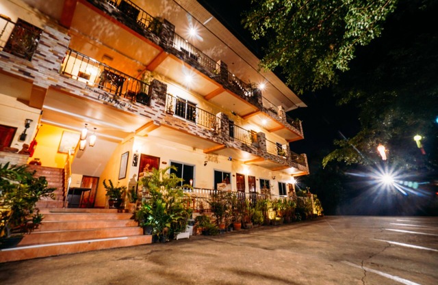 Phoemphoon 2 Hotel