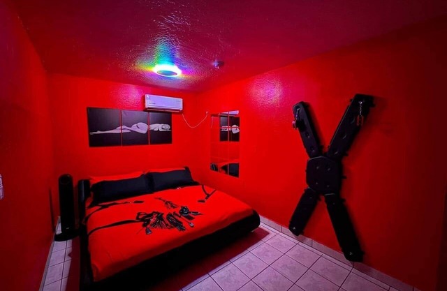 Phoenix Red Room for Couples