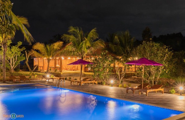 Phu Quoc Pomelo Garden
