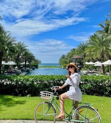 Phu Quoc villa in Marina Resort beach swimming pool