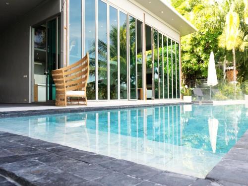 Phuket 4-Bedrooms Seaview 884m2 Private XL Luxury Infinity Pool Villa
