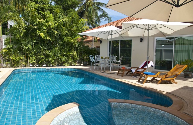 Phuket: House/Villa - PHUKET