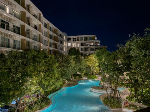 PHYLL Condo Private Beach Vibes at Central Phuket 1 BR Unique Garden View