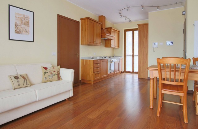 Piano delle Noci - One Bedroom Apartment, Sleeps 4