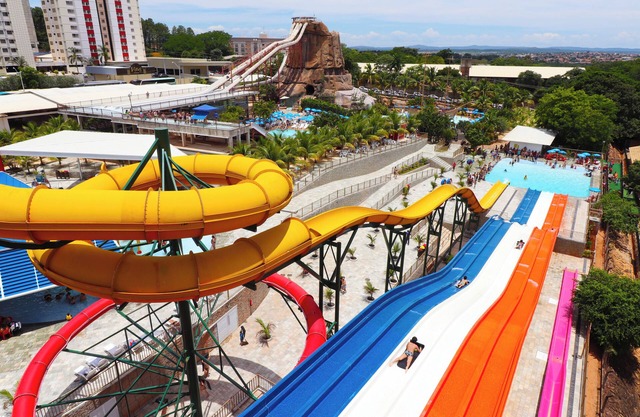 Piazza diRoma incluso acesso ao Acqua Park todos os dias