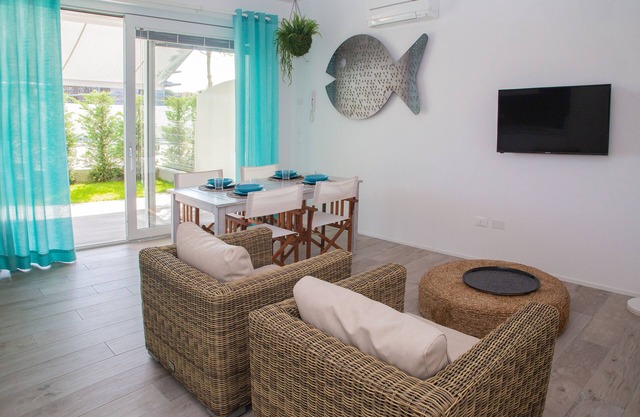 PIAZZA NEMBER MARINA PONENTE WITH PRIVATE GARDEN