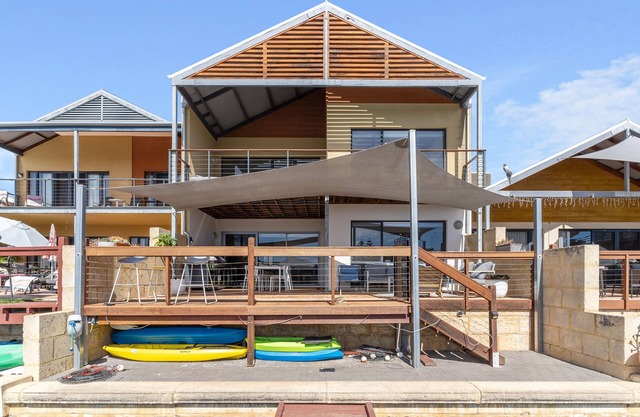 Piccolo Waters - Two story coastal home , Located on the scenic Mandurah canals