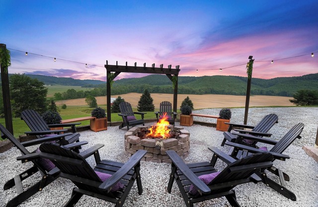 Pickleball-GameRoom-PingPong-PoolTbl-HotTub-Gym