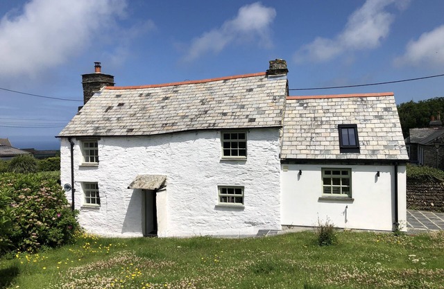 Picture perfect cottage in rural Tintagel