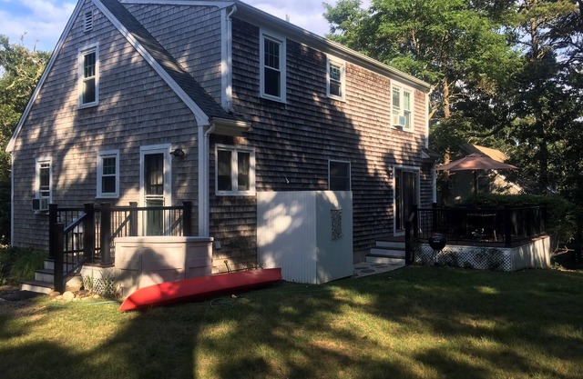 Picture perfect Edgartown getaway. Great walking/jogging area. flexible dates
